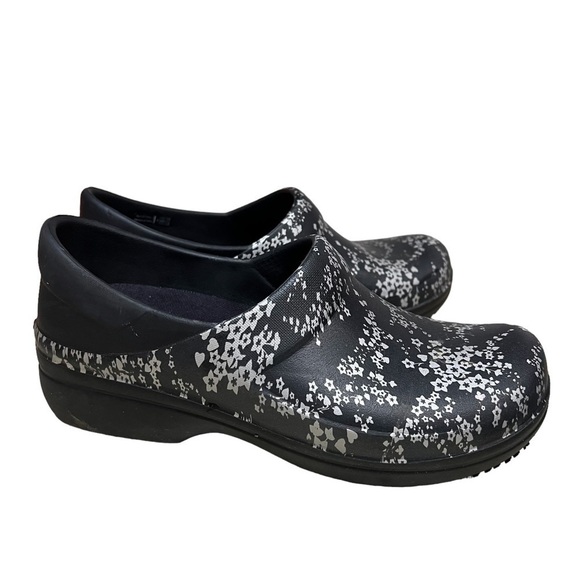 Crocs Neria Pro Black Floral Graphic Clog Comfort Shoe Non-Slip 204046 Women's 8 - Picture 3 of 10